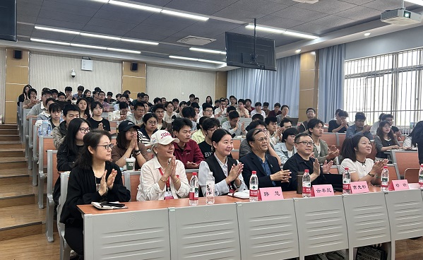 8239faddb018c0d106ff9f175159e69_看图王.jpg